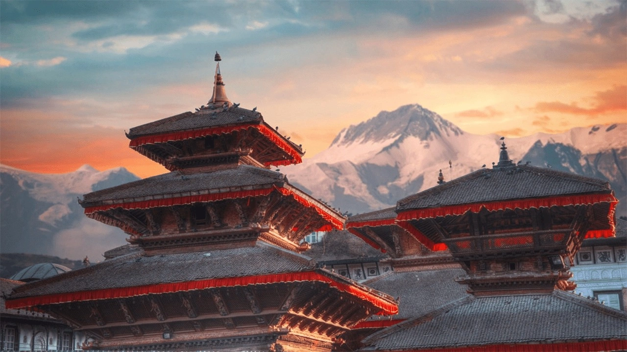 a-trek-in-the-himalayas-a-spiritual-journey-2.webp