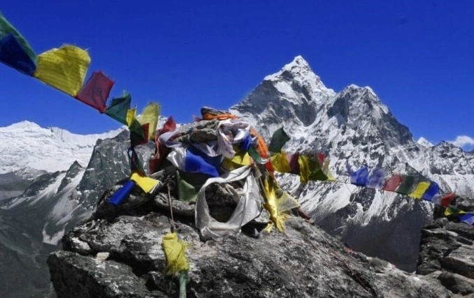 kala-patthar-mt-everest-nepal-1746604413.webp