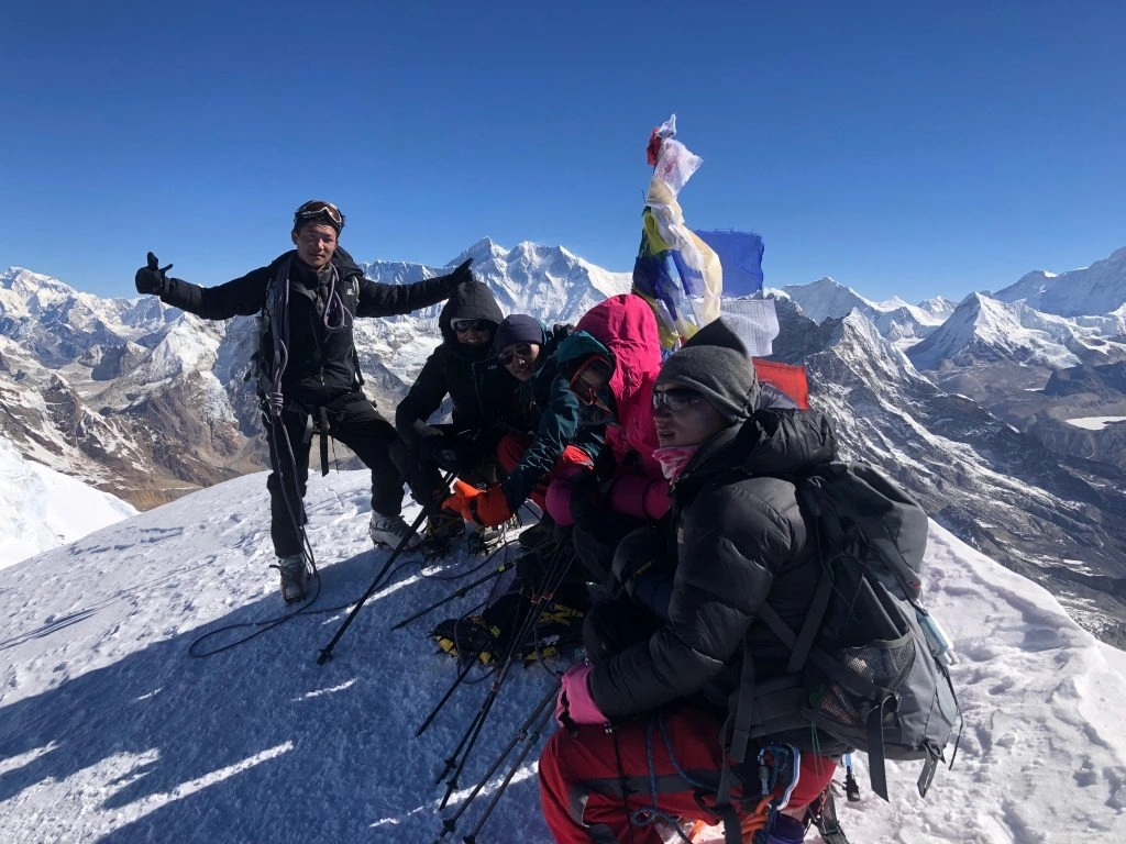 quick-guide-to-trekking-in-nepal.webp